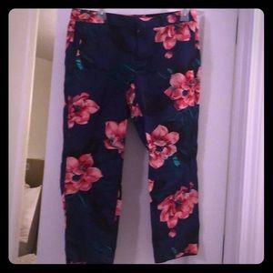 Capri flower pants